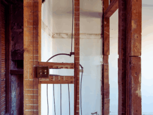 Knob and tube wiring in older Daytona home