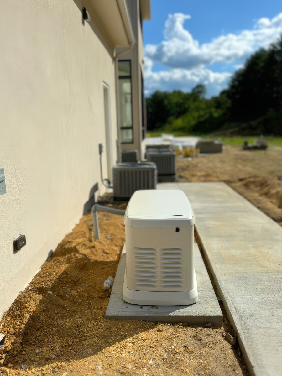 Properly sized generator outside Daytona, Florida home